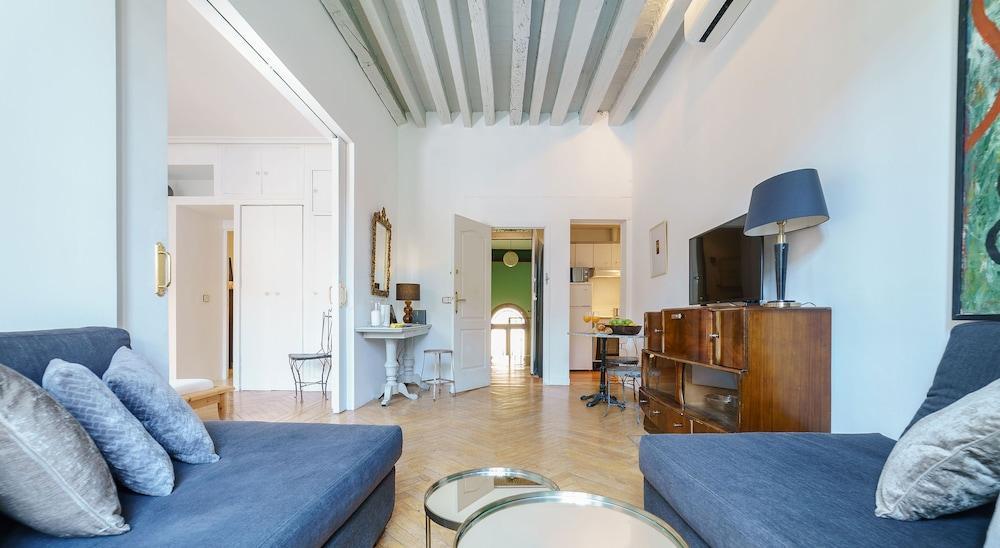 Charming Fuencarral II Lägenhet Madrid Exteriör bild